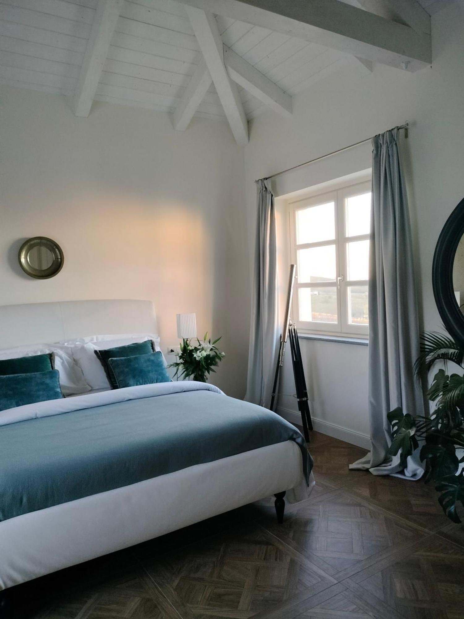 Borgo Piani - Camere Di Charme Манго Экстерьер фото