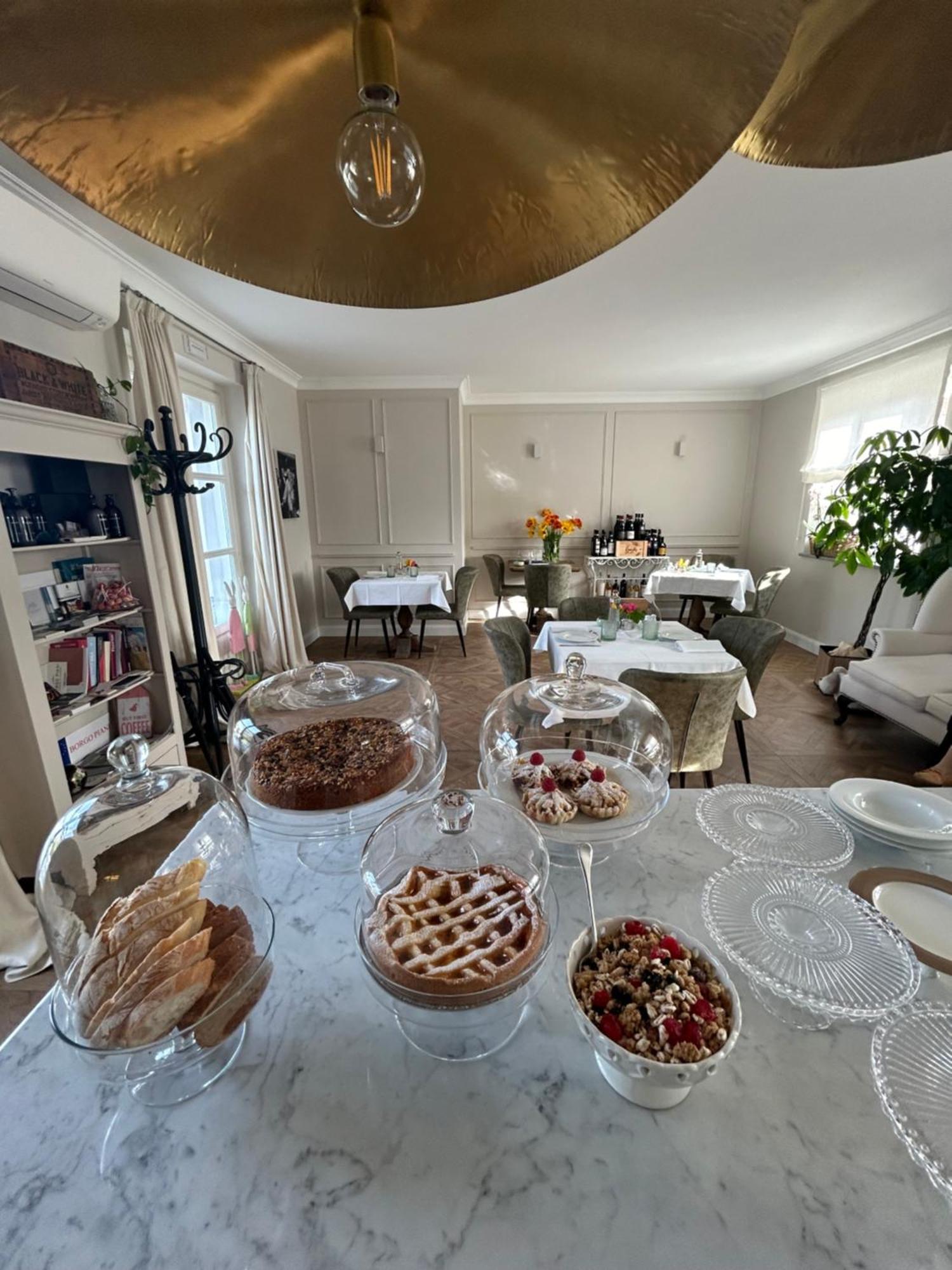 Borgo Piani - Camere Di Charme Манго Экстерьер фото